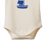 STRETCH JERSEY S/S BODYSUIT | Sail Boat Print-Extra Img - 4