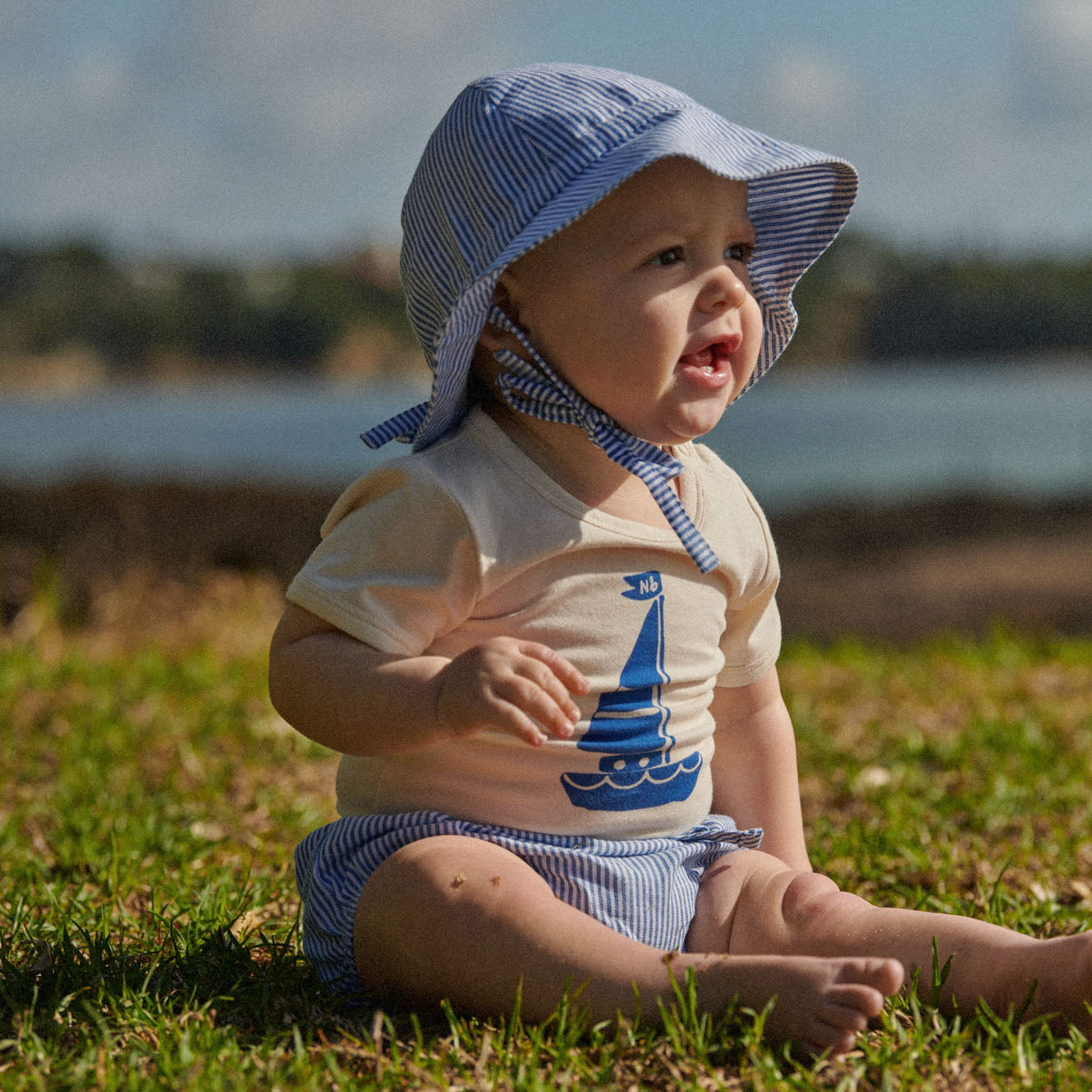 STRETCH JERSEY S/S BODYSUIT | Sail Boat Print-Web-hover